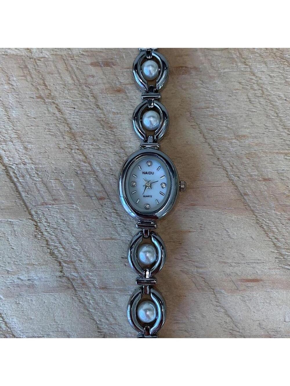 Luxury Y2K style Silver round stainless steel quartz pearl stone charm watch - Picture 8 of 8